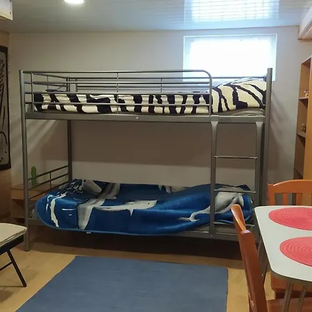 Lana Guest house *