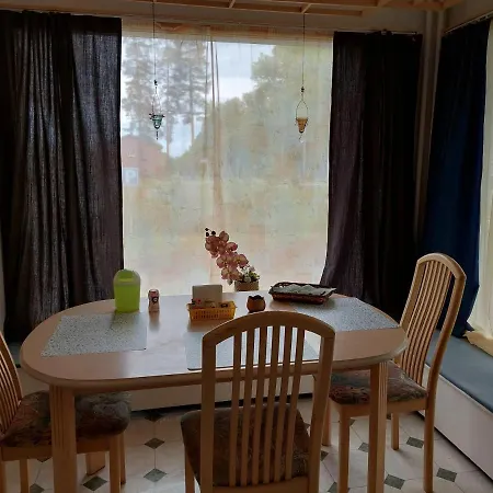 Lana Guest house *
